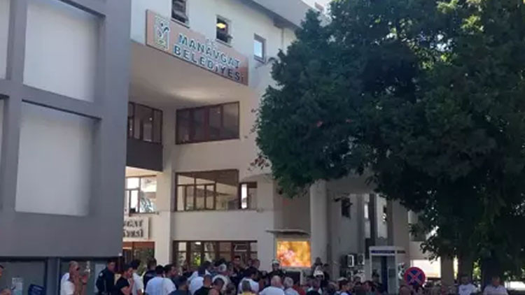 Manavgat Belediyesine rüşvet operasyonunda ek ifade: Paranın direkt başkana gideceğini söyledi Manavgat Belediyesine rüşvet operasyonunda ek ifade: Paranın direkt başkana gideceğini söyledi