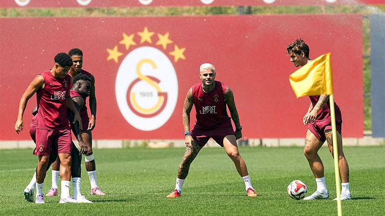 Galatasarayda yeni sezon hazırlıkları sürüyor