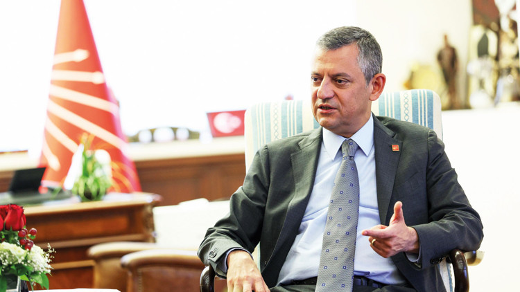 Özel: Parti değil ülke çıkarı Özel: Parti değil ülke çıkarı