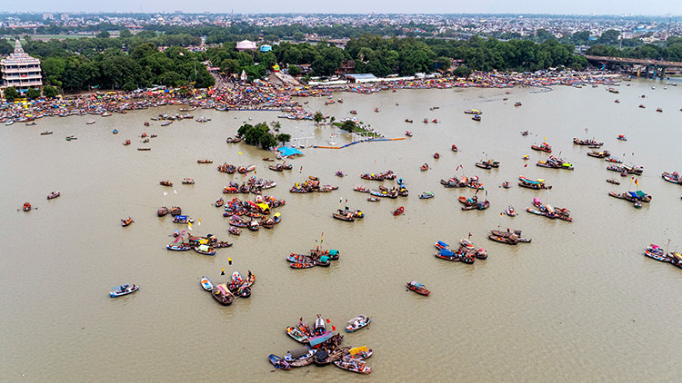 Hindistanda Muson yağmurları felakete dönüştü: 125 kişi hayatını kaybetti