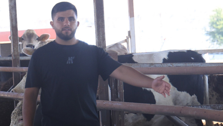 Yurt dışından getirdiği hayvanlardan üçü sevkiyatta firar etmişti Vatandaşları uyardı: Görürseniz kaçın Yurt dışından getirdiği hayvanlardan üçü sevkiyatta firar etmişti Vatandaşları uyardı: Görürseniz kaçın