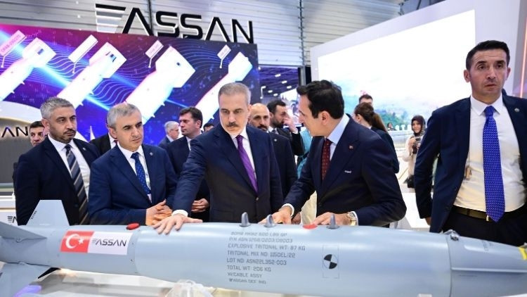 Dışişleri Bakanı Hakan Fidan, IDEF 2025’i ziyaret etti Dışişleri Bakanı Hakan Fidan, IDEF 2025’i ziyaret etti