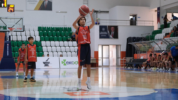 Çağdaş Bodrum Spor geleceğin sporcularını yetiştiriyor
