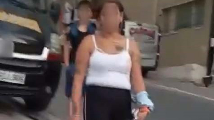 Bekçilerle tartışan kadınlar ortalığı birbirine kattı Bekçilerle tartışan kadınlar ortalığı birbirine kattı