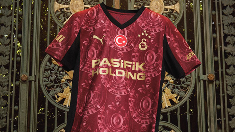 Galatasaray alternatif formasını tanıttı
