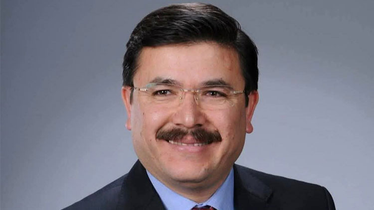 Eski AK Parti ilçe başkanı kazada yaşamını yitirdi