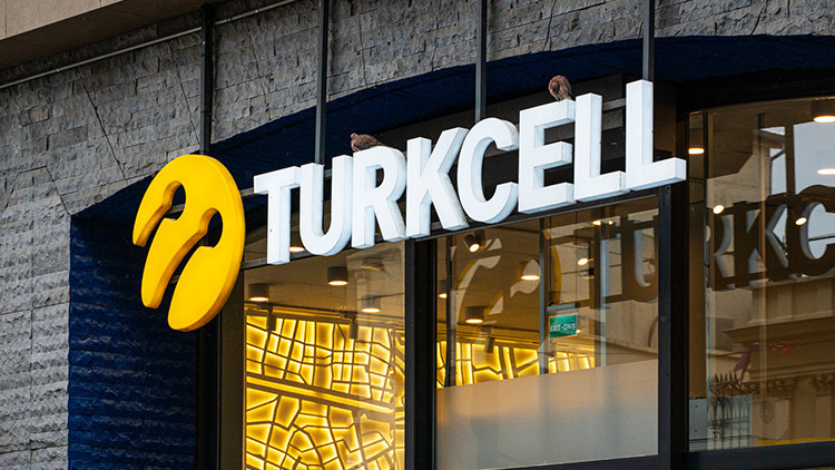 Turkcell, Ukrayna’daki şirketlerini sattı İşte satış bedeli…