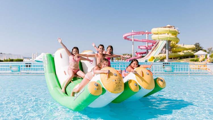Ilıca Hotel ve Aqua Toy City’den sosyal medya çağında kitap okuma alışkanlığına teşvik