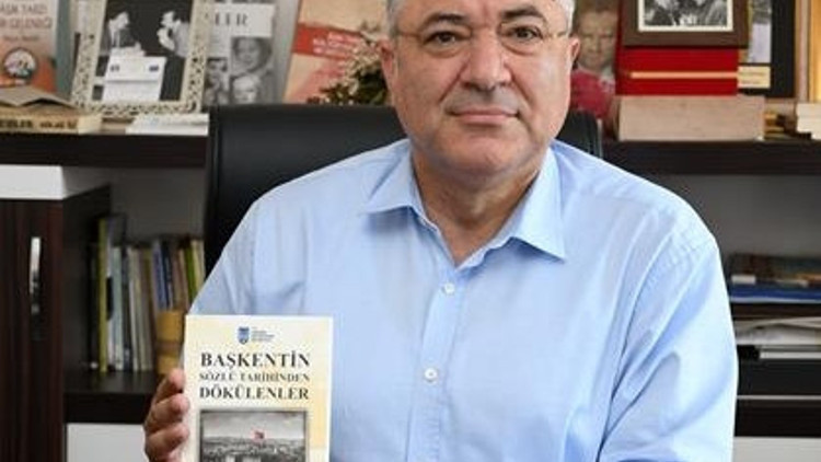 Umut Özkan Ankara kitaplarını üçledi