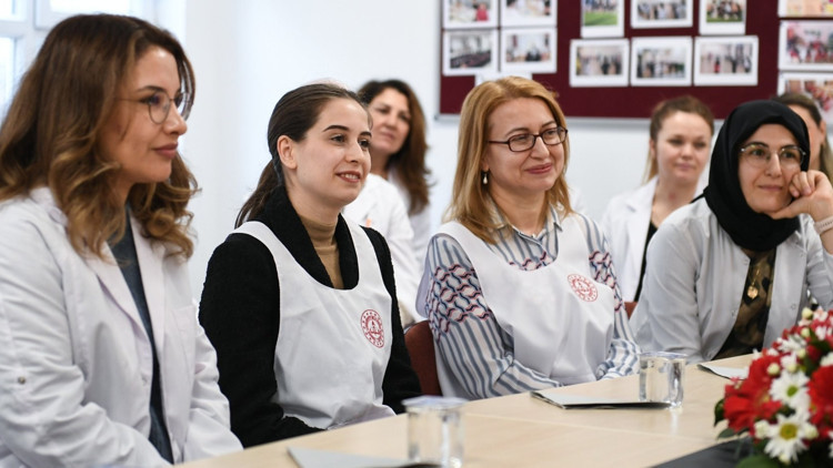Öğretmenlerin yer değiştirme atamaları gerçekleşti Öğretmenlerin yer değiştirme atamaları gerçekleşti