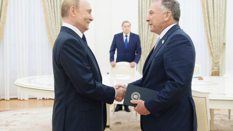 Rus lider Putin, Trump’ın temsilcisi WItkoff’u kabul etti Moskova’da ‘savaş ve barış’ ziyareti Rus lider Putin, Trump’ın temsilcisi WItkoff’u kabul etti Moskova’da ‘savaş ve barış’ ziyareti