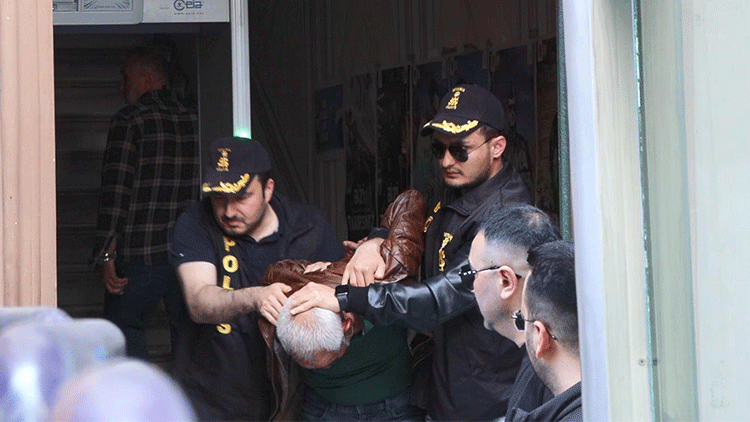 Özgür Özele yumruklu saldırı davasında duruşma 4 Eylüle ertelendi