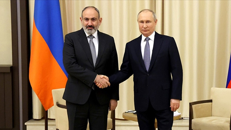 Paşinyan ve Putinden kritik görüşme
