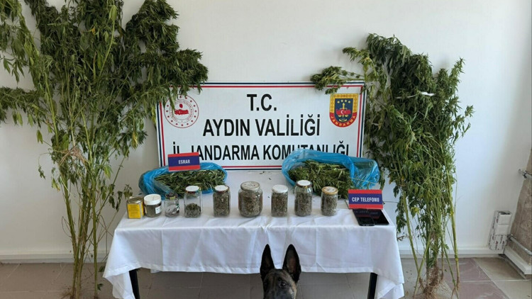 Evinde uyuşturucuyla yakalanıp, tutuklandı