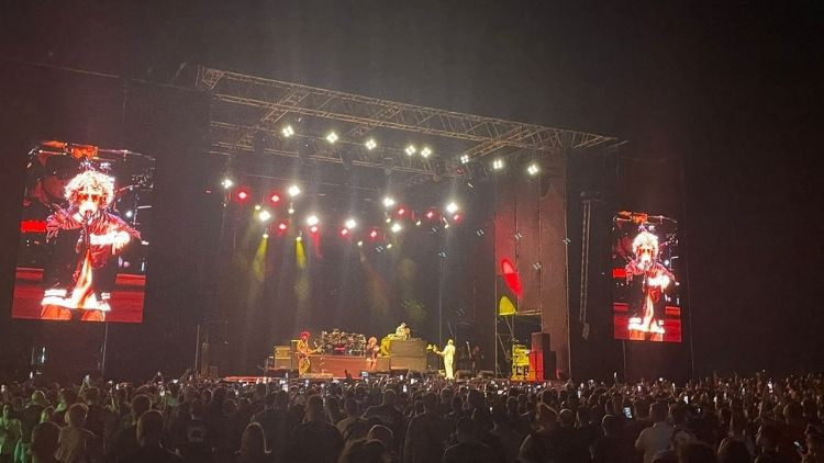 Limp Bizkit, 14 yıl sonra İstanbulda konser verdi Limp Bizkit, 14 yıl sonra İstanbulda konser verdi