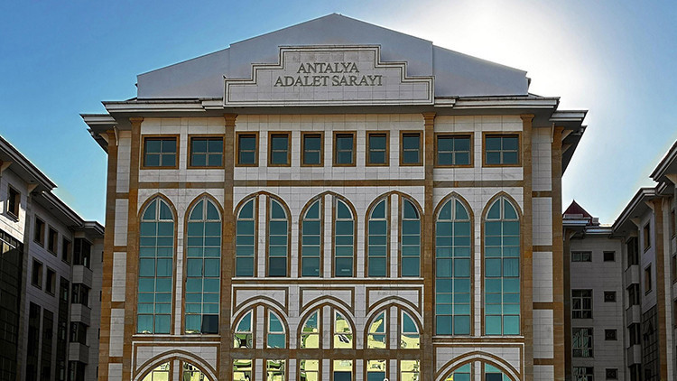 Muhittin Böcekin oğlu Gökhan Böcek gözaltına alındı