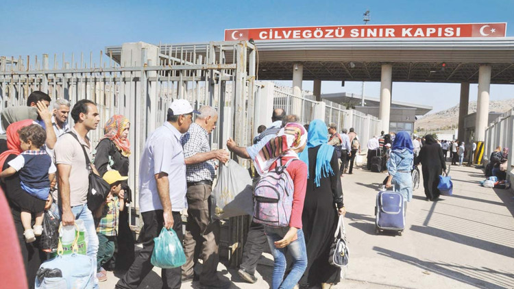 Suriye kara hudut kapılarından pasaportla geçiş başladı Suriye kara hudut kapılarından pasaportla geçiş başladı