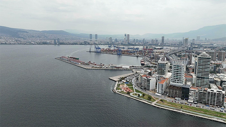 İzmir Körfezinin kötü kokmasının nedeni belli oldu: Kirlilik azaltılmalı