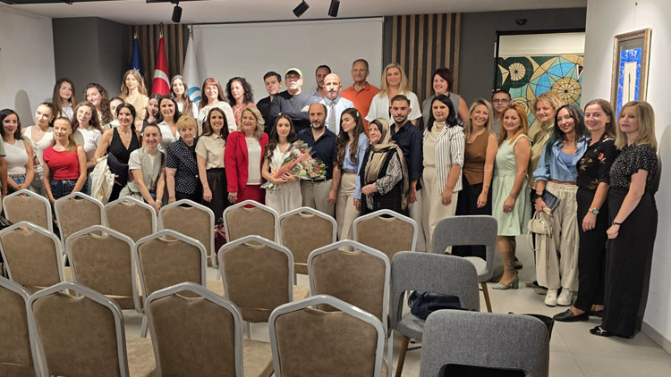 Prizrenli Genç Yazar Bennu Pacolari’den Yeni Roman