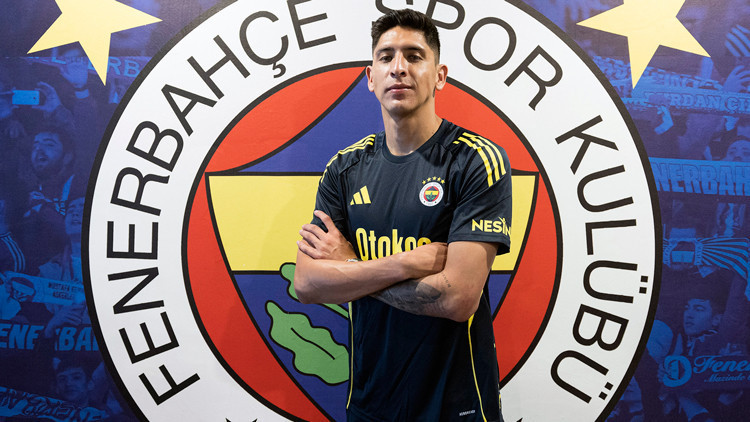 Edson Alvarezden Fenerbahçe ve transfer itirafı: Tadic ile konuştum, eşim çok etkilendi Edson Alvarezden Fenerbahçe ve transfer itirafı: Tadic ile konuştum, eşim çok etkilendi