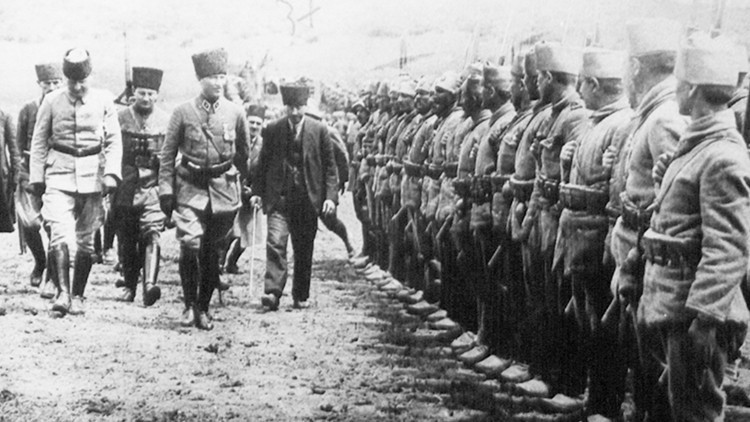 103. yılında Büyük Taarruz 103. yılında Büyük Taarruz