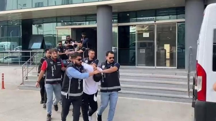 Kırmızı bültenle aranıyordu Suç örgütü Golaniye yönelik operasyon: 11 gözaltı