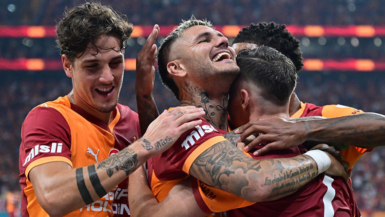 Hürriyet: Galatasarayın Rizespor galibiyeti sonrası Uğur Melekeden çarpıcı tespit: Duran toplarda Arsenal gibi