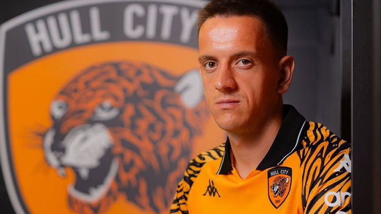 Hürriyet: Beşiktaş ayrılığı duyurdu: Hull Citye kiralandı
