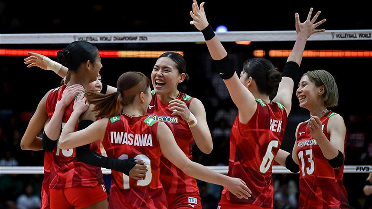 Ferhat Akbaşın çalıştırdığı Japonya yarı finalde