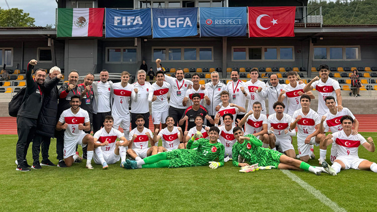 18 Yaş Altı Milli Futbol Takımı, Meksikayı 4 golle devirdi 18 Yaş Altı Milli Futbol Takımı, Meksikayı 4 golle devirdi