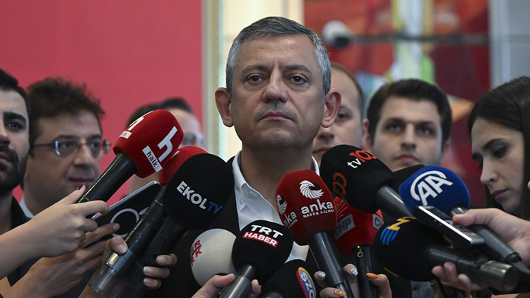 Özgür Özel, İsrail askerlerince katledilen Ayşenur Ezgi Eygiyi andı