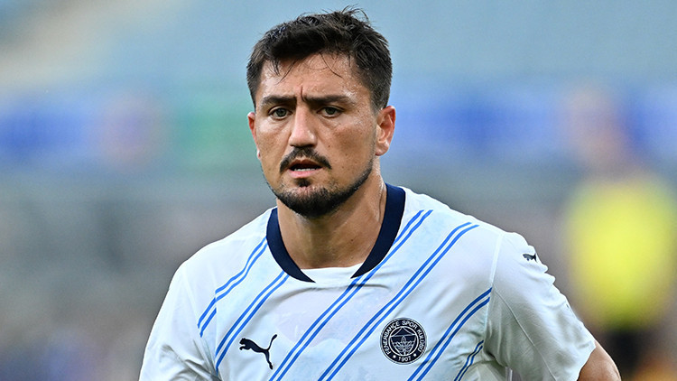 Hürriyet: Fenerbahçe, Cengiz Ünderin Beşiktaşa kiralandığını resmen açıkladı