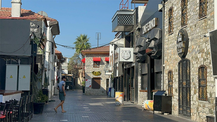 Marmariste, Barlar Sokağında silahlı kavga: Biri ağır 2 yaralı