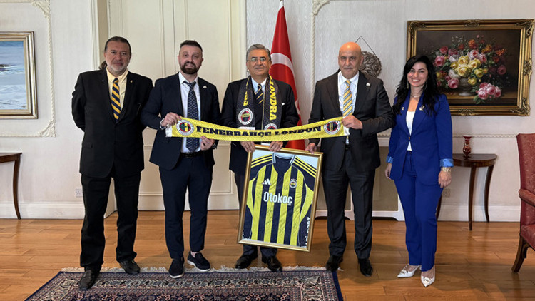 Londra Fenerbahçeliler Derneği’nden Londra Başkonsolosu Hasan Ulusoy’a ziyaret