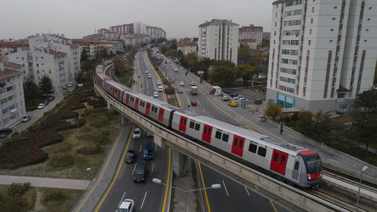 Raylı sisteme hız verilmeli Raylı sisteme hız verilmeli