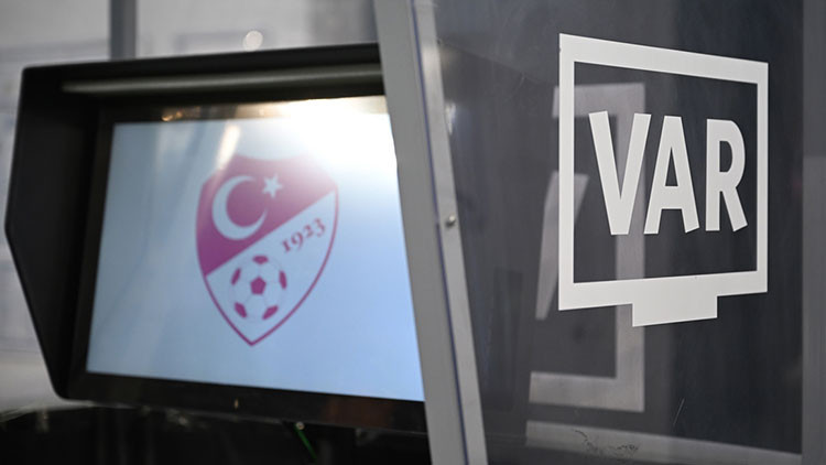 Süper Lig’de günün maçlarının VAR hakemleri açıklandı