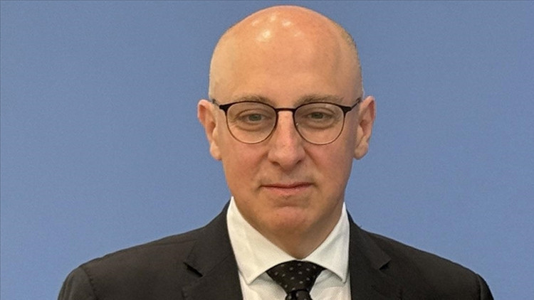 Alman istihbaratına Türk başkan: Sinan Selen, BfV yöneticiliğine atandı Alman istihbaratına Türk başkan: Sinan Selen, BfV yöneticiliğine atandı