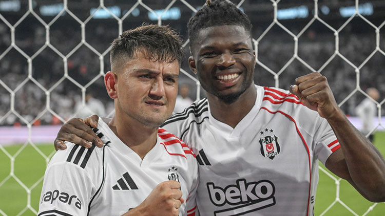 Beşiktaşta El Bilal Toure, Cengiz ve Cerny sevinci Beşiktaşta El Bilal Toure, Cengiz ve Cerny sevinci