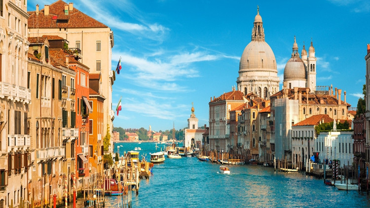 Turist çifte Venedik yasağı