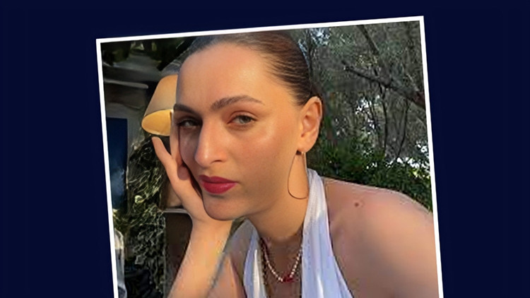 Sözleri büyük tepki toplamıştı Fuhşa teşvik suçlamasıyla gözaltına alınan senarist Merve Göntem serbest bırakıldı Sözleri büyük tepki toplamıştı Fuhşa teşvik suçlamasıyla gözaltına alınan senarist Merve Göntem serbest bırakıldı