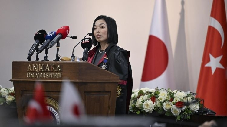 Japonya Prensesi Mikasaya fahri doktora verildi