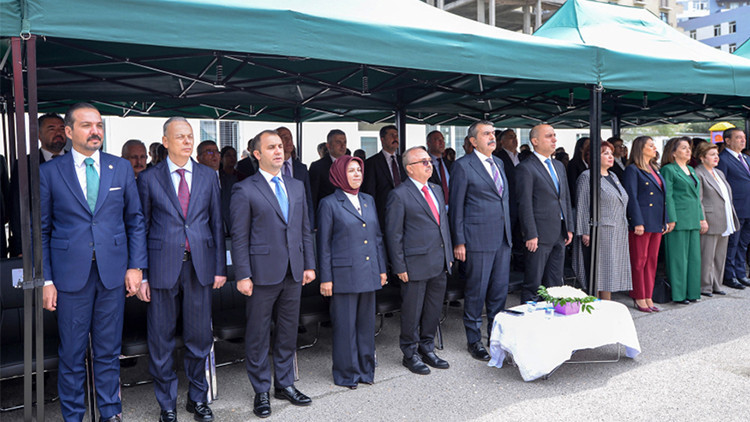 Azerbaycan Türkiyede okul açacak