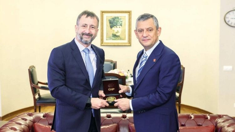 Özgür Özel Çek Büyükelçisi’ni ağırladı