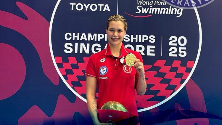 Defneden 4 günde 3 altın madalya