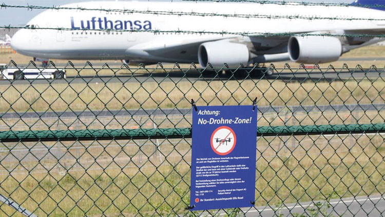 Dron tacizi Berlin’i gerdi