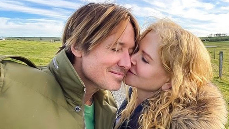 Aşk şarkıları sustu… Ünlü çiftin 19 yıllık evlilikleri bitti