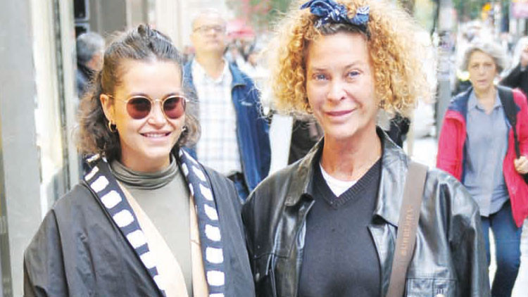 İpek Tenolcay: Bambaşka projeler peşindeyim