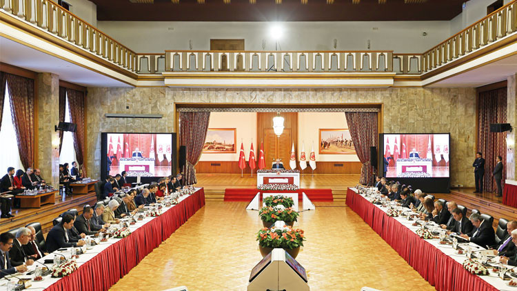 Kırmızı çizgimiz üniter devlet