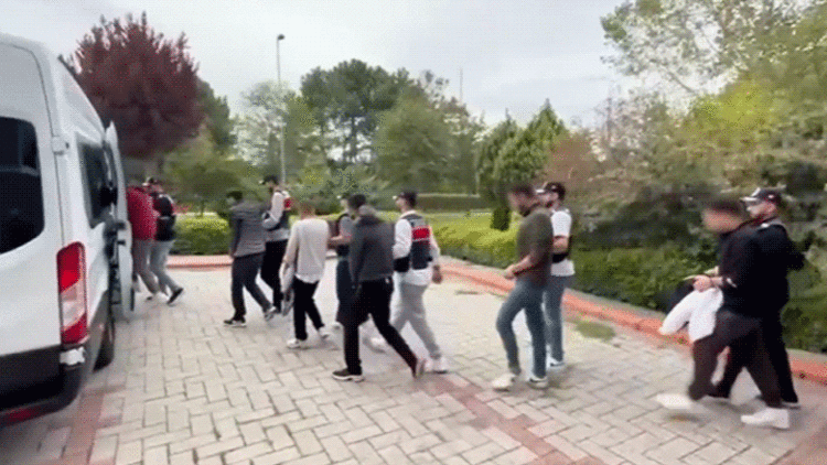 6 ilde siber dolandırıcılık operasyonu: 12 gözaltı 6 ilde siber dolandırıcılık operasyonu: 12 gözaltı