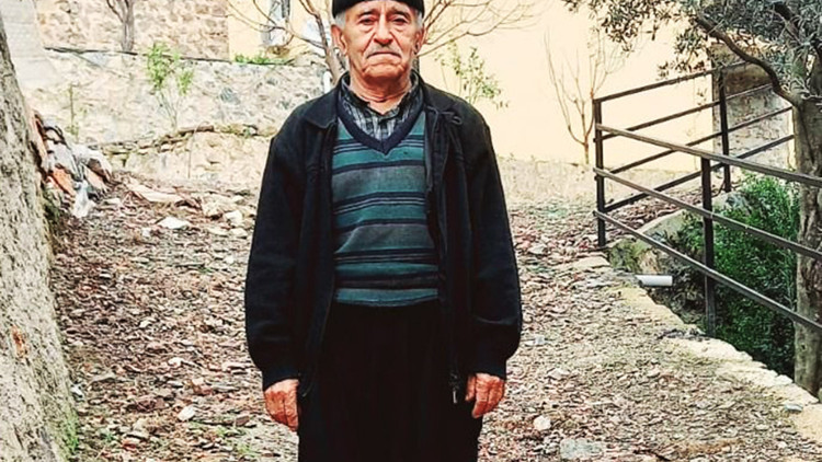 Otomobille çarpışan motosikletli hayatını kaybetti Otomobille çarpışan motosikletli hayatını kaybetti